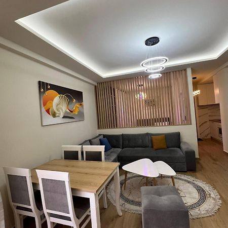Condor Center Luxury Apartment Tiran Dış mekan fotoğraf