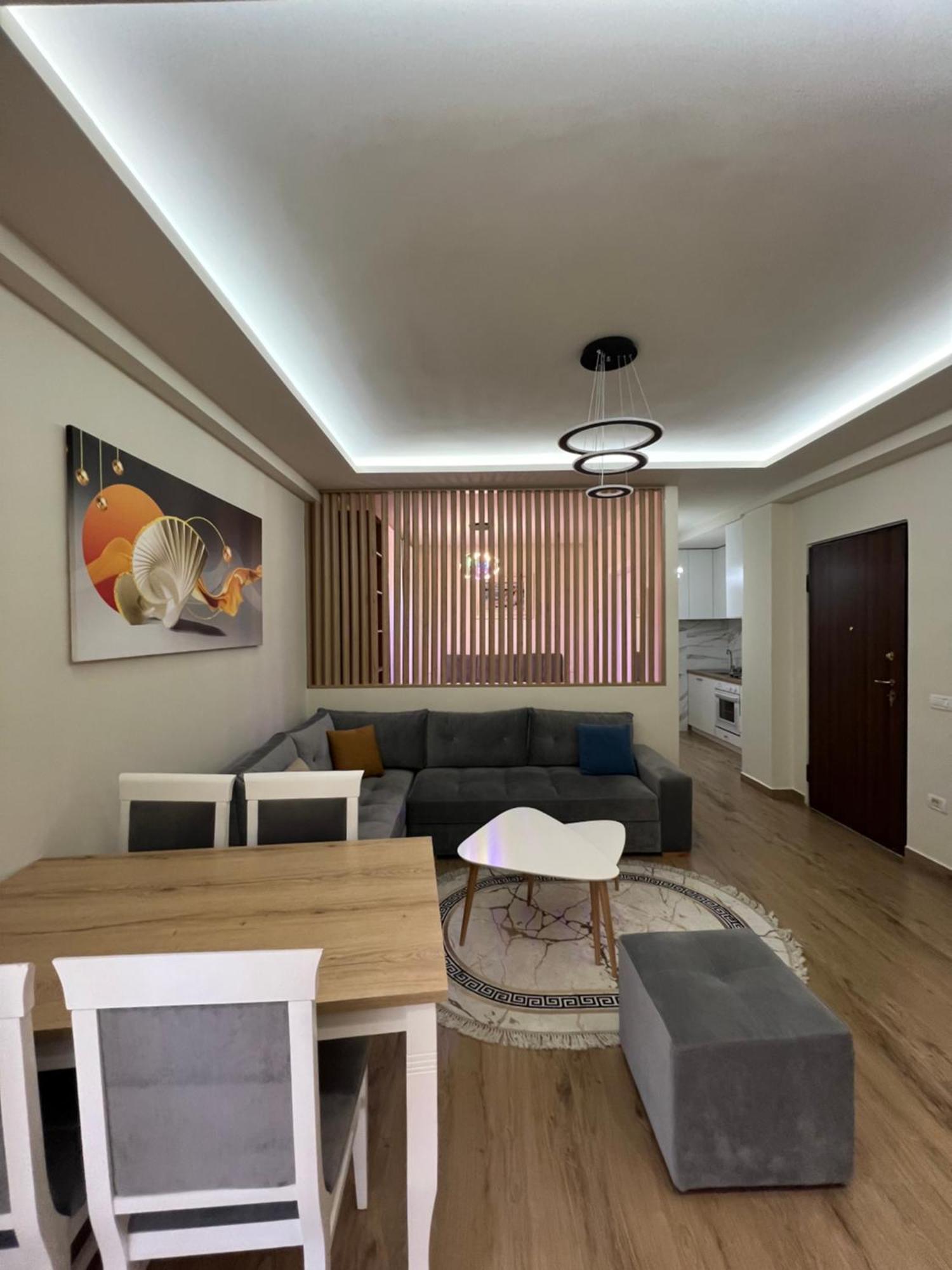 Condor Center Luxury Apartment Tiran Dış mekan fotoğraf